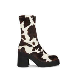 Klayton camel brown (cow print) Steve Madden boots brand new